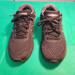 New Balance Womens Fresh Foam Arishi  Black Running Shoes Size 9.5 WARISCK1 Flaw